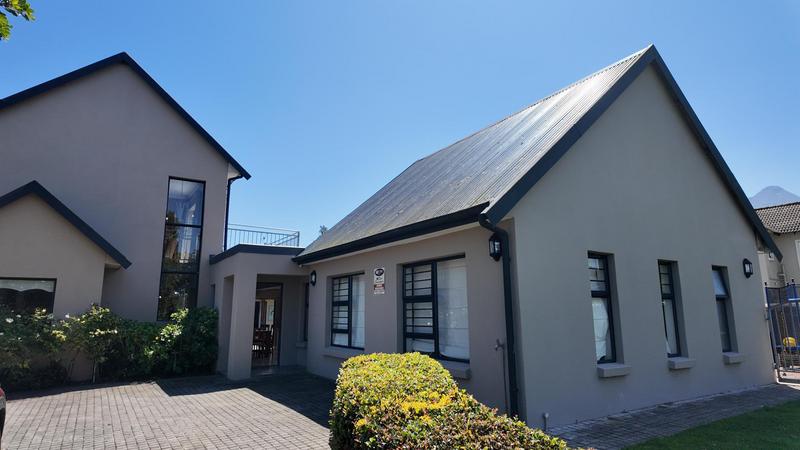 4 Bedroom Property for Sale in Die Bult Western Cape